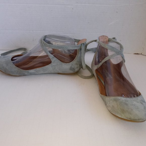 STEVE MADDEN "Bebett" Sz 7 Lace-up Ballet Flat Soft Gray Suede - Picture 4 of 9